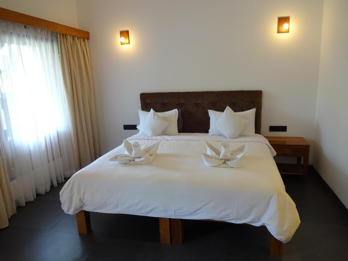 Dunhill Beach Resort Agonda Buitenkant foto