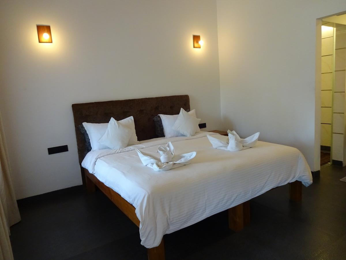 Dunhill Beach Resort Agonda Buitenkant foto