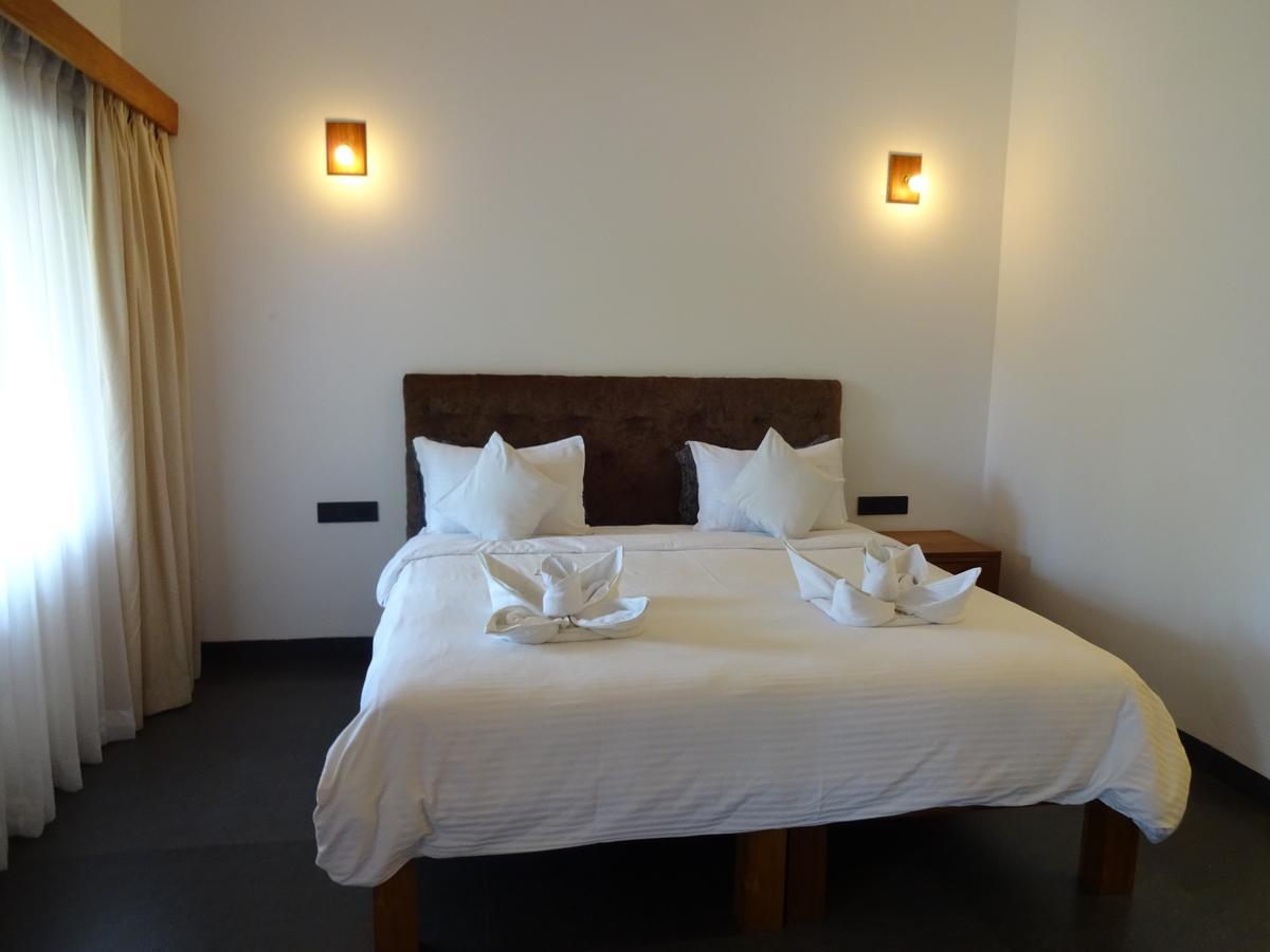 Dunhill Beach Resort Agonda Buitenkant foto